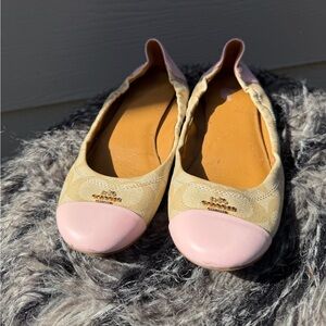 Coach Women's Pink and Beige Signature Flats